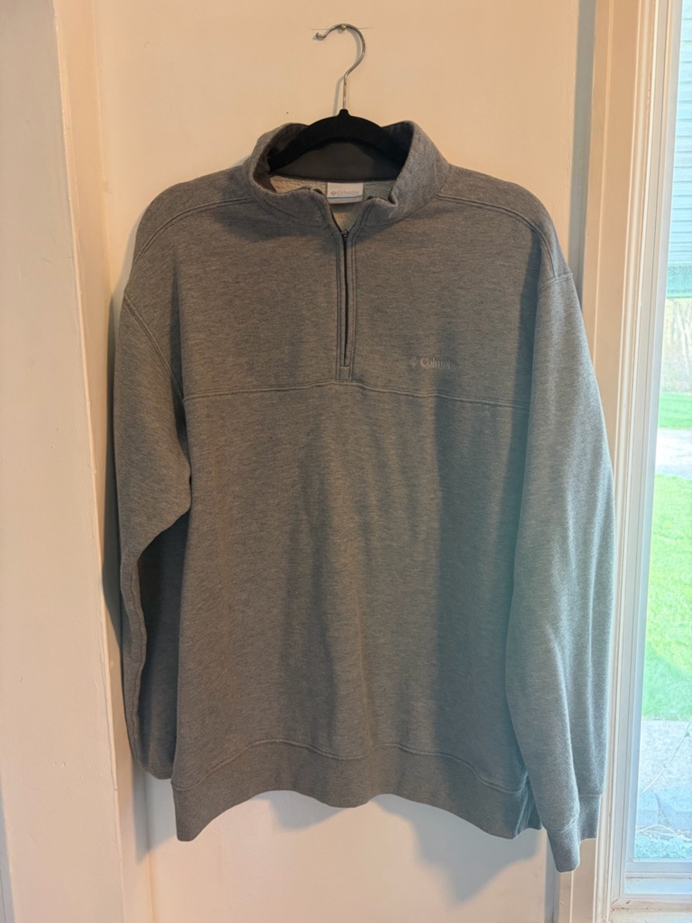 Columbia Men’s Heather Gray Half-Zip Pullover Sweater